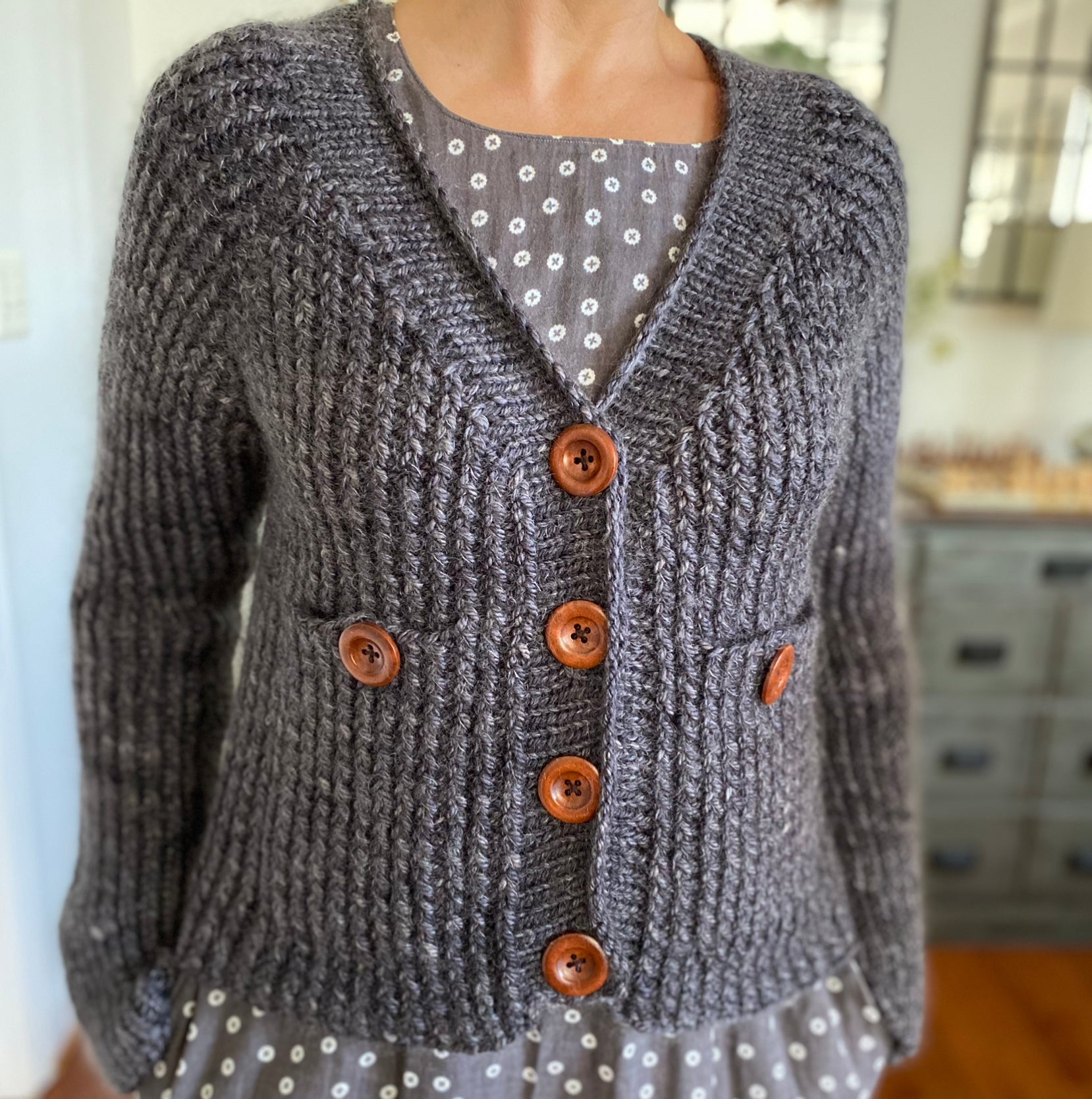 Y's HAND STITCH KNIT PULLOVER グレー2 Cardigan Stitch Wool Shrunken Crewneck Pullover – Tibi Official